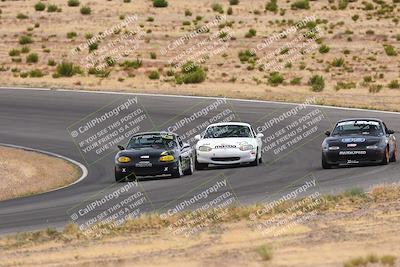 media/Jun-01-2025-CalClub SCCA (Sun) [[eae223c5dd]]/Group 5/Lap race/